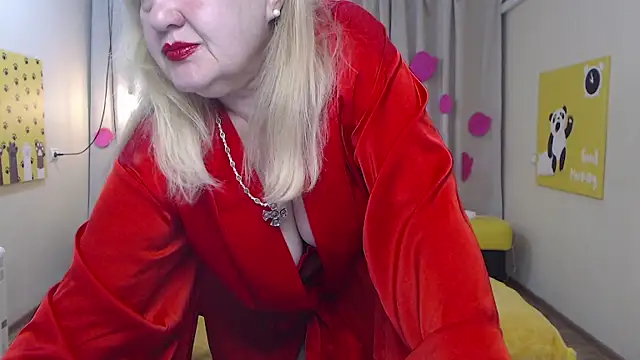 EmmaEllison online show from 04/03/26, 06:20