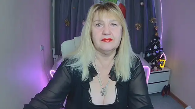 EmmaEllison online show from 12/15/25, 07:14