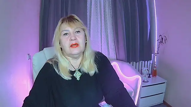 EmmaEllison online show from 11/14/25, 06:50