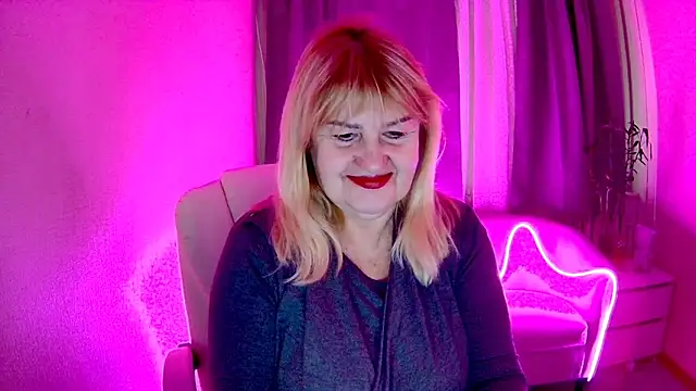 EmmaEllison online show from 11/20/25, 06:47