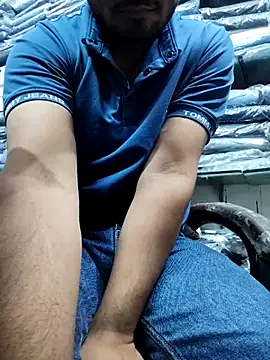 Snapshot of lil_saintdeath chatting on 11/04/25, 06:39 lil saintdeath online show from 11/04/25, 06:39