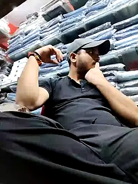 Snapshot of lil_saintdeath chatting on 11/02/25, 11:15 lil saintdeath online show from 11/02/25, 11:15