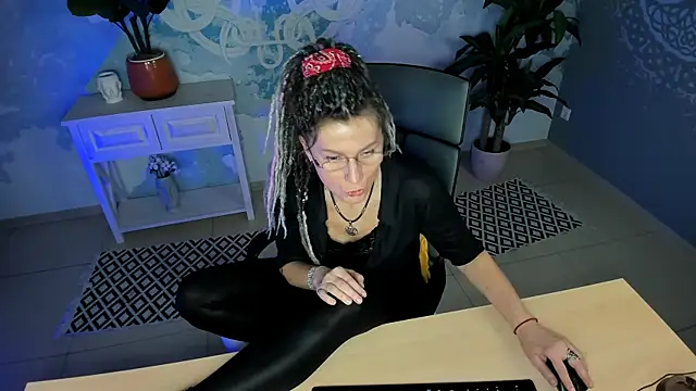 UmaSpace online show from 11/21/25, 05:06