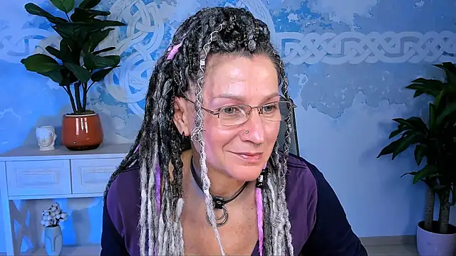 Snapshot of UmaSpace chatting on 10/04/25, 05:09 UmaSpace online show from 10/04/25, 05:09