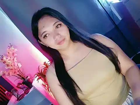 Nikki Karishma online show from 04/13/26, 06:39