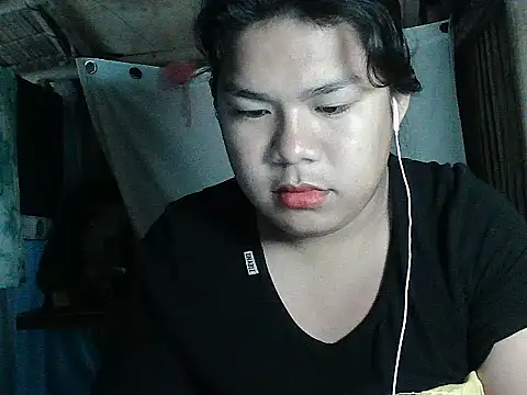 Snapshot of Huntrix2025 chatting on 04/15/26, 08:42 Huntrix2025 online show from 04/15/26, 08:42