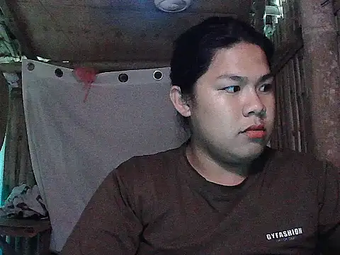 Snapshot of Huntrix2025 chatting on 04/08/26, 08:27 Huntrix2025 online show from 04/08/26, 08:27