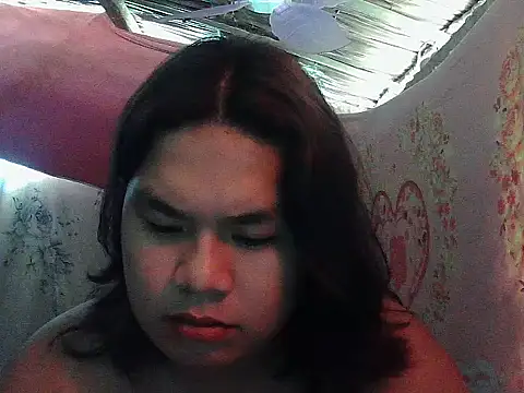 Huntrix2025 online show from 06/15/26, 02:34