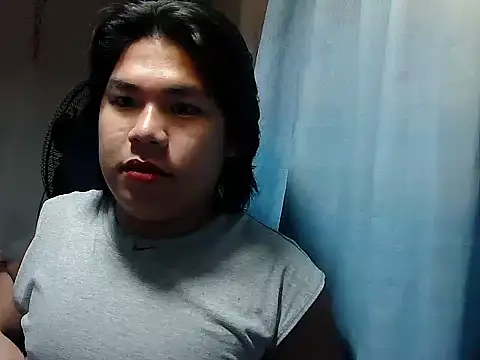 Huntrix2025 online show from 11/18/25, 08:56