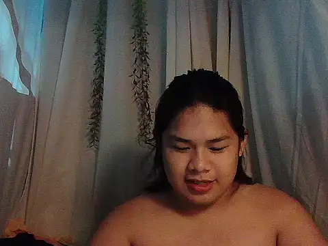 Snapshot of Huntrix2025 chatting on 03/05/26, 12:35 Huntrix2025 online show from 03/05/26, 12:35