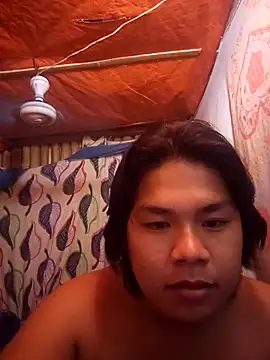 Huntrix2025 online show from 11/22/25, 03:33