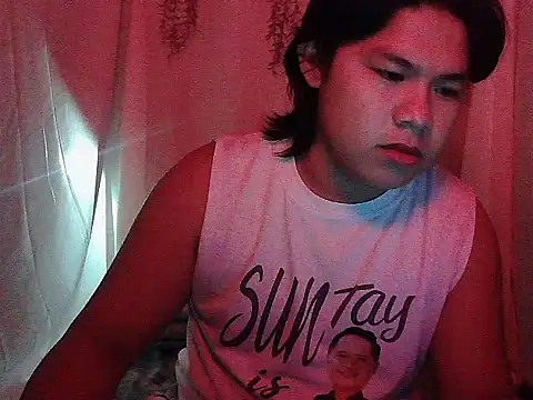 Huntrix2025 online show from 12/04/25, 05:45