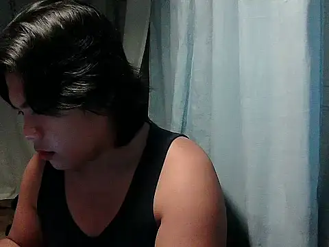 Huntrix2025 online show from 11/15/25, 08:13