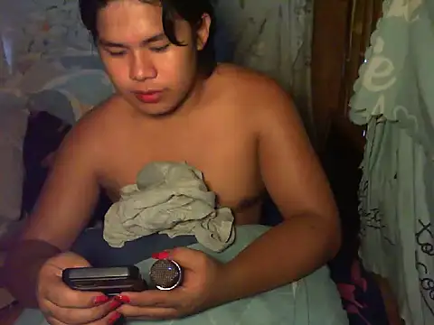 Huntrix2025 online show from 10/18/25, 05:42