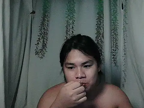 Huntrix2025 online show from 12/16/25, 09:57