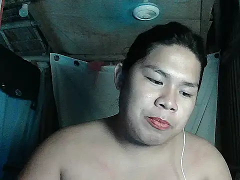 Snapshot of Huntrix2025 chatting on 04/12/26, 12:52 Huntrix2025 online show from 04/12/26, 12:52