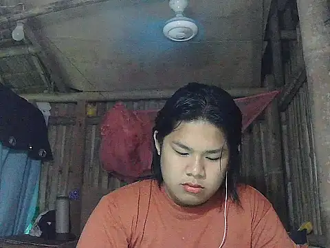 Snapshot of Huntrix2025 chatting on 04/06/26, 01:23 Huntrix2025 online show from 04/06/26, 01:23