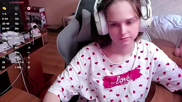 SharybbFace online show from 04/13/26, 03:05