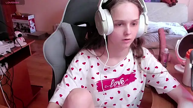 SharybbFace online show from 04/15/26, 03:05