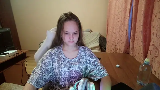 Snapshot of SharybbFace chatting on 09/27/25, 03:07 SharybbFace online show from 09/27/25, 03:07