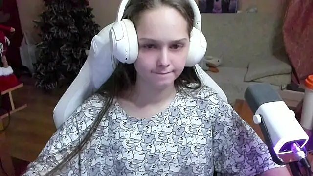 Snapshot of SharybbFace chatting on 12/05/25, 03:10 SharybbFace online show from 12/05/25, 03:10