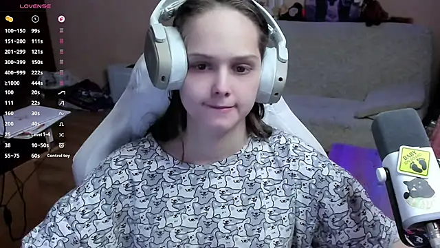 SharybbFace online show from 02/02/26, 03:11