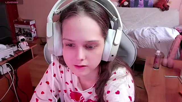 SharybbFace online show from 04/14/26, 03:06