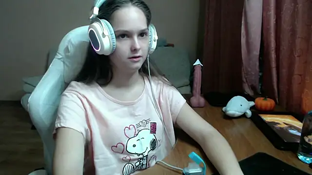 Snapshot of SharybbFace chatting on 10/10/25, 03:13 SharybbFace online show from 10/10/25, 03:13