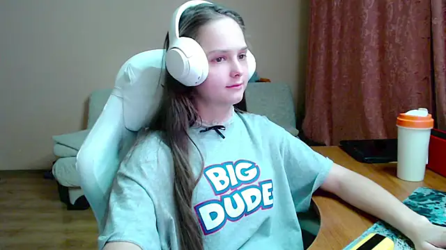 Snapshot of SharybbFace chatting on 11/05/25, 03:04 SharybbFace online show from 11/05/25, 03:04