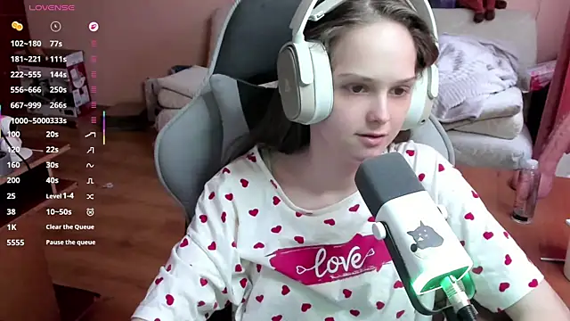 SharybbFace online show from 04/09/26, 02:23