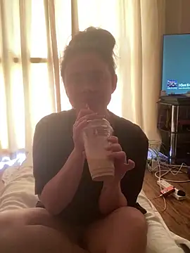 Mia Winters online show from 04/12/26, 10:40