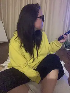 Mia Winters online show from 06/14/26, 09:38