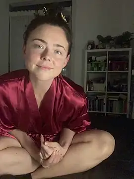 Mia Winters online show from 11/07/25, 07:18