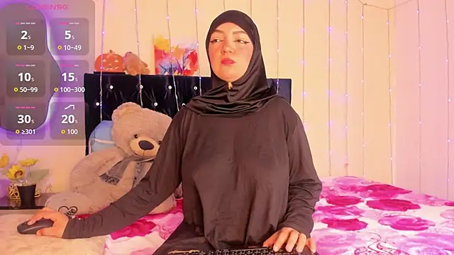 Snapshot of MalakChauriye chatting on 02/19/26, 12:35 MalakChauriye online show from 02/19/26, 12:35