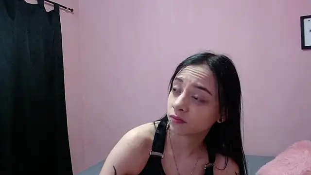 Snapshot of Sab_Brand chatting on 09/19/25, 07:40 Sab Brand online show from 09/19/25, 07:40