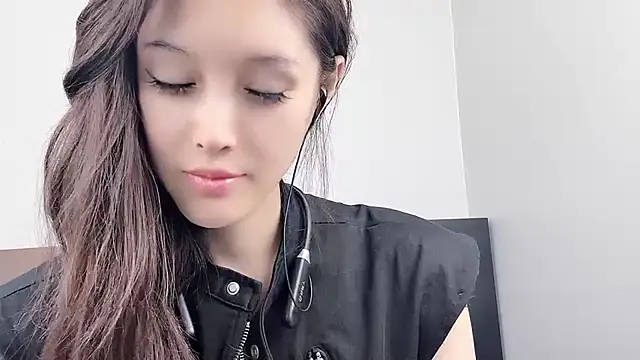 QiaoHui online show from 10/09/25, 08:20
