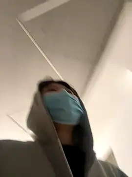 Snapshot of LAURA_LLL chatting on 09/16/25, 04:46 LAURA LLL online show from 09/16/25, 04:46