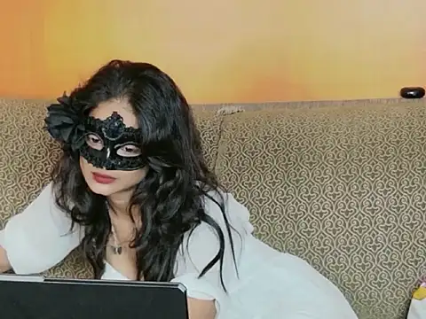 Snapshot of veronica_97 chatting on 10/16/25, 05:32 veronica 97 online show from 10/16/25, 05:32