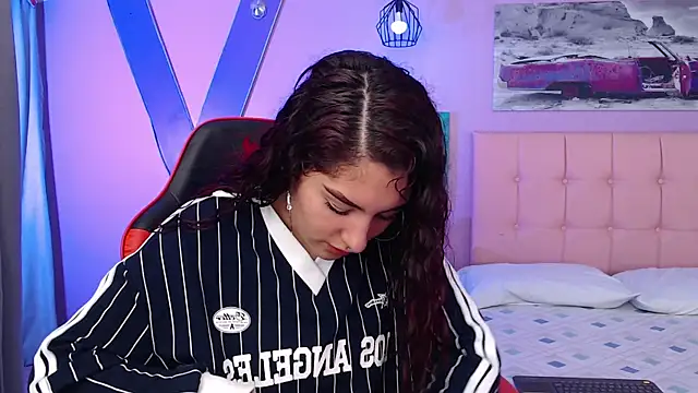 Sabriinaa Foxx online show from 09/19/25, 12:31