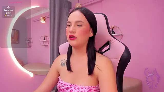 sofi  18  online show from 04/11/26, 01:57