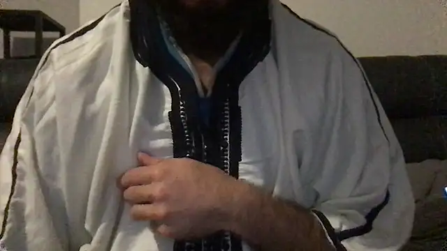 Snapshot of flambeur93 chatting on 11/28/25, 07:14 flambeur93 online show from 11/28/25, 07:14