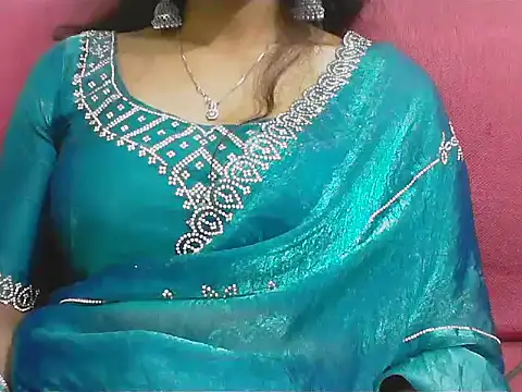 short girl  online show from 02/05/26, 07:43