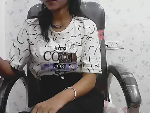 short girl  online show from 04/08/26, 05:03