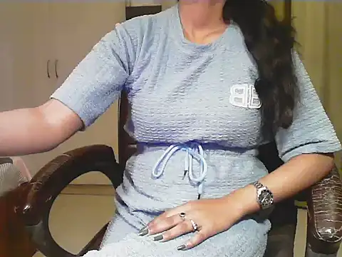 short girl  online show from 01/11/26, 04:47