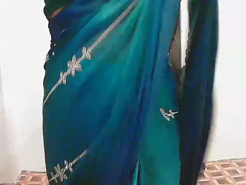 Snapshot of short_girl_ chatting on 06/16/26, 04:51 short girl online show from 06/16/26, 04:51