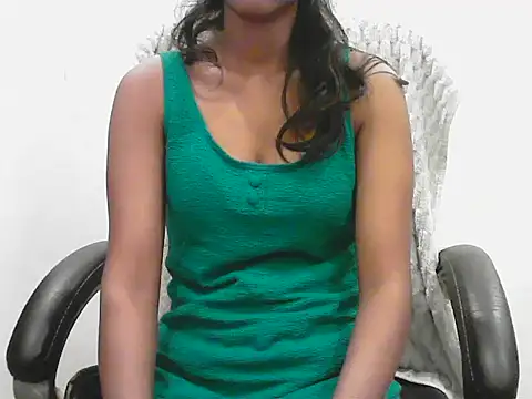 short girl  online show from 05/30/26, 04:45