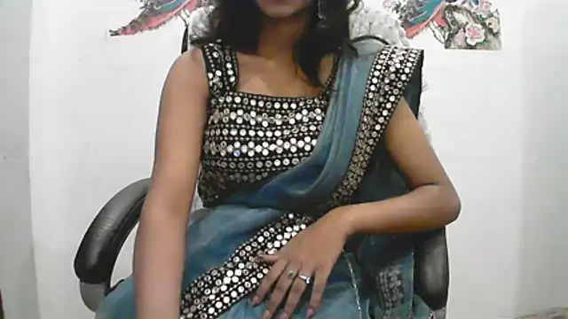 Snapshot of short_girl_ chatting on 07/22/26, 04:20 short girl online show from 07/22/26, 04:20