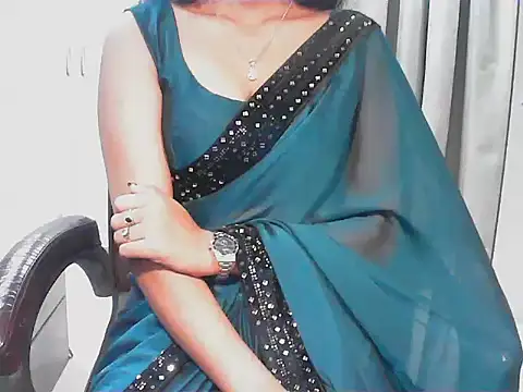 short girl  online show from 11/03/25, 04:43