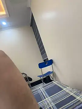 CZpublic online show from 10/16/25, 04:04