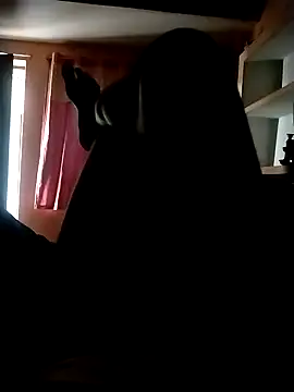 Snapshot of monarani5986 chatting on 10/24/25, 06:23 monarani5986 online show from 10/24/25, 06:23